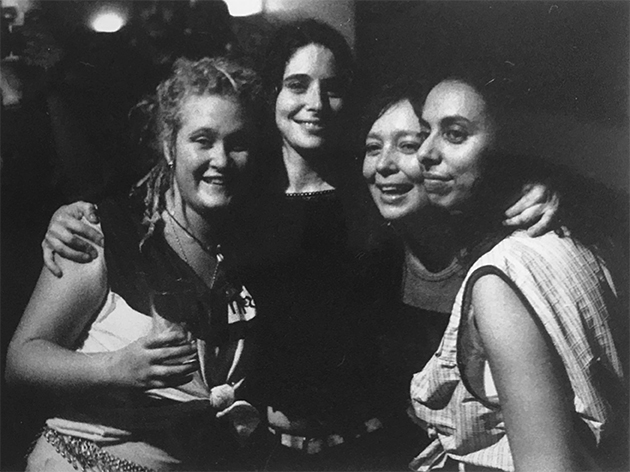 mooz B&amp;W by Ian Nichols web